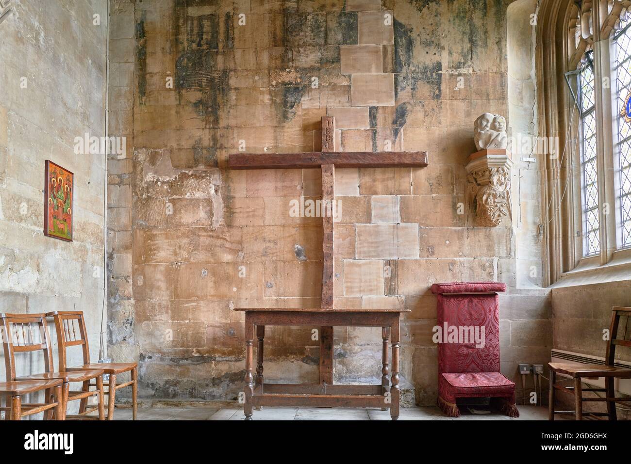 Chapelle latérale meublée simplement et simplement de la cathédrale chrétienne médiévale de Lincoln, en Angleterre. Banque D'Images