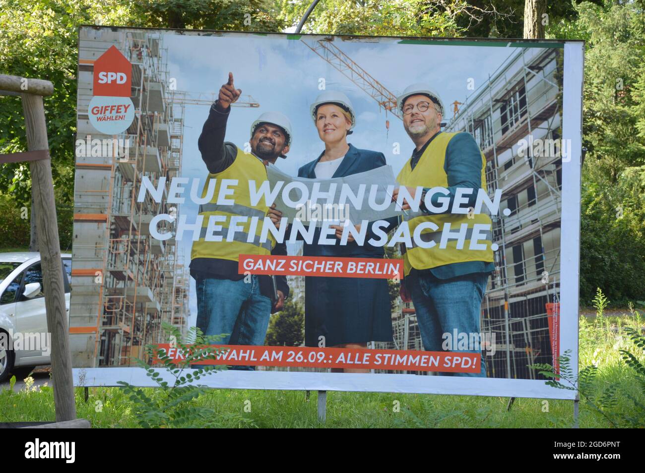 Affiches électorales à Thielallee à Dahlem, Berlin, Allemagne - 10 août 2021. Banque D'Images