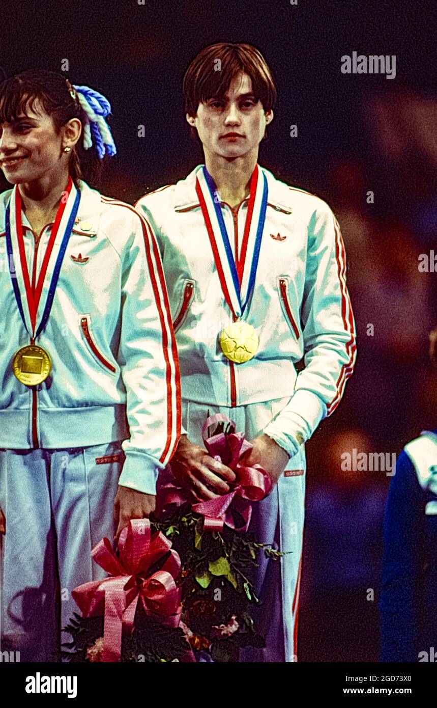 Nadia Comaneci (ROM) aux Jeux olympiques d