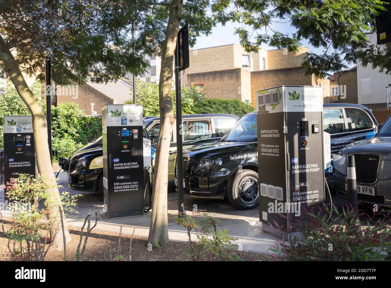 Point de recharge électrique rapide, station de recharge de taxi électronique London City of Westminster England Banque D'Images
