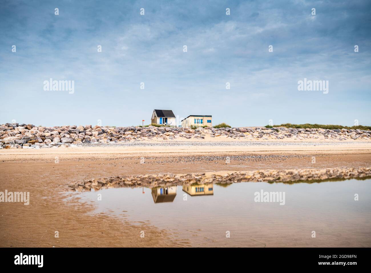 Chalets suite à la digue de Sangatte, Côte d'Opale Banque D'Images