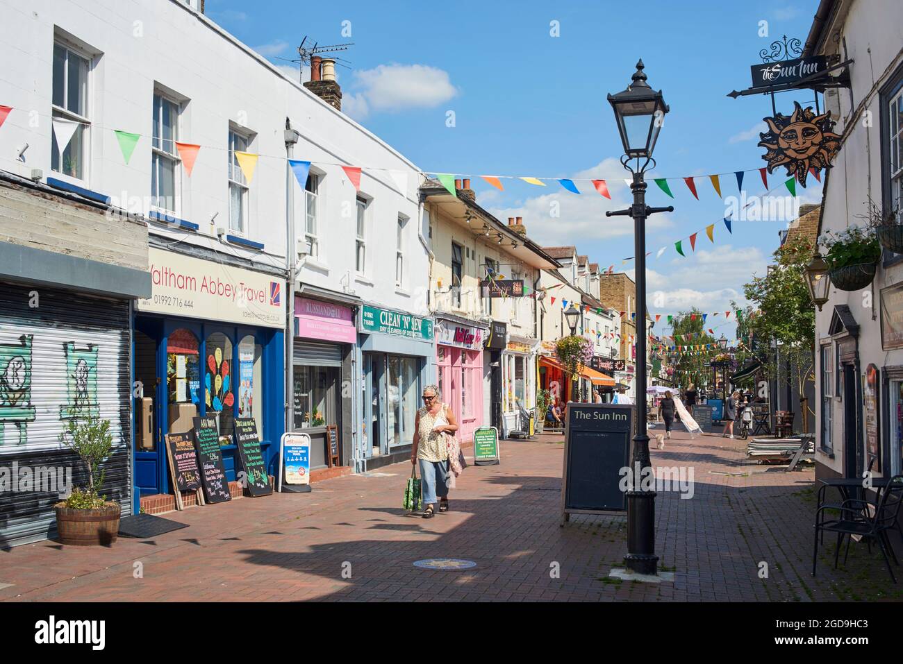Sun Street à la ville de marché de Waltham Abbey, Essex, sud de l'Angleterre Banque D'Images