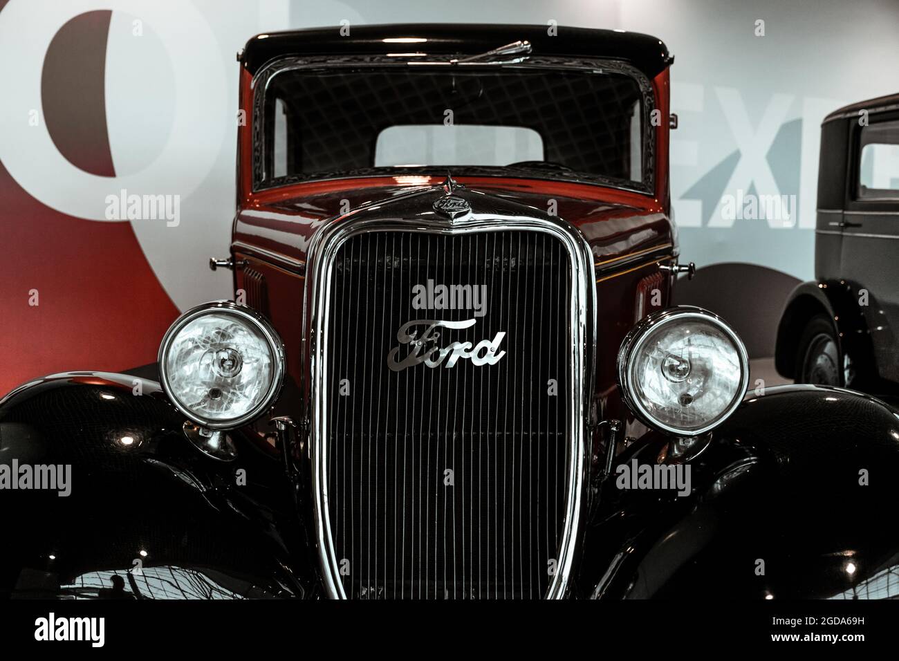 4 juin 2019, Moscou, Russie: Vue avant de la voiture américaine Ford modèle y 1933. Voitures rétro classiques des années 1930. Banque D'Images