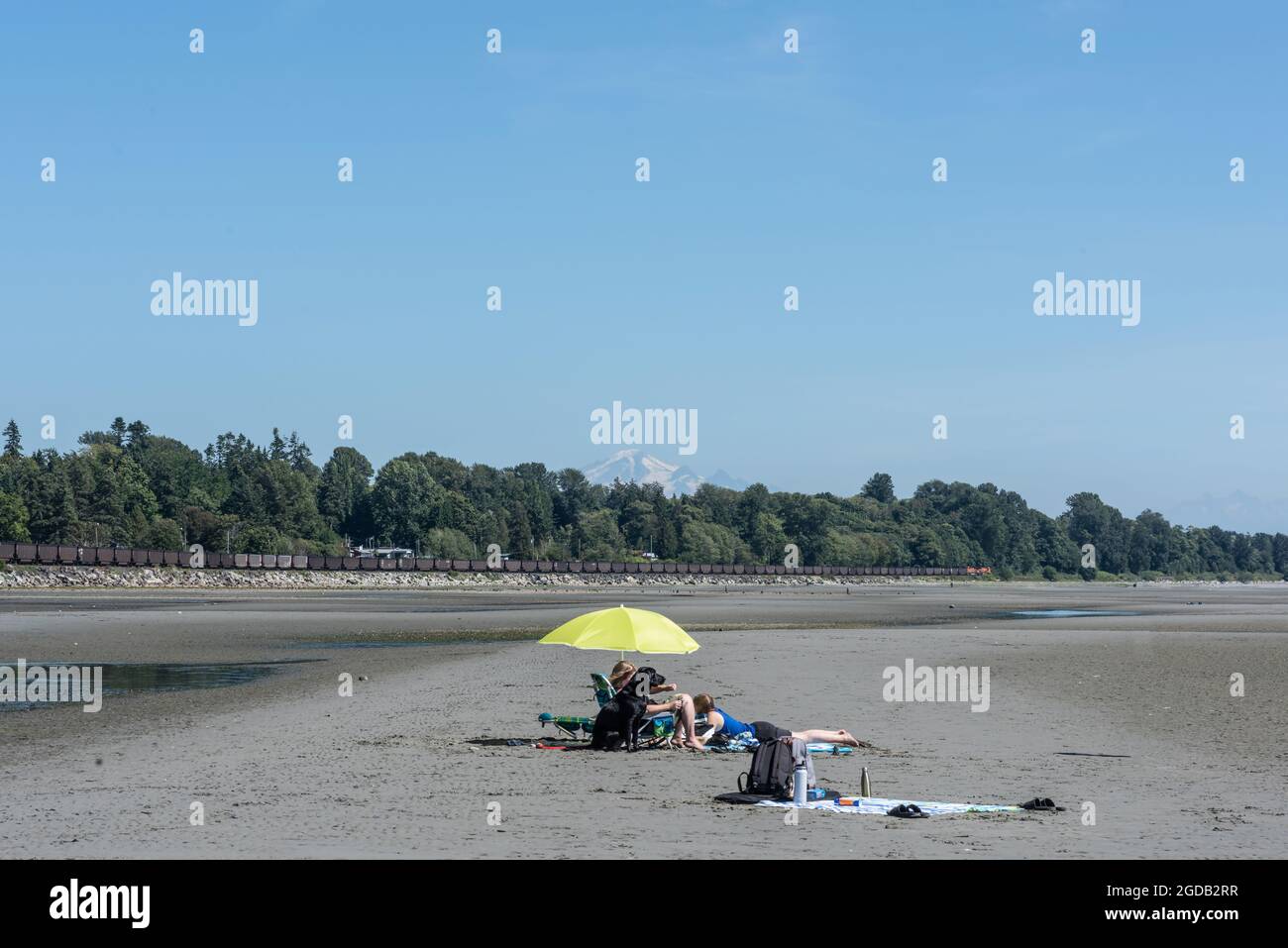 Plage Time - Mt. Baker en arrière-plan Banque D'Images