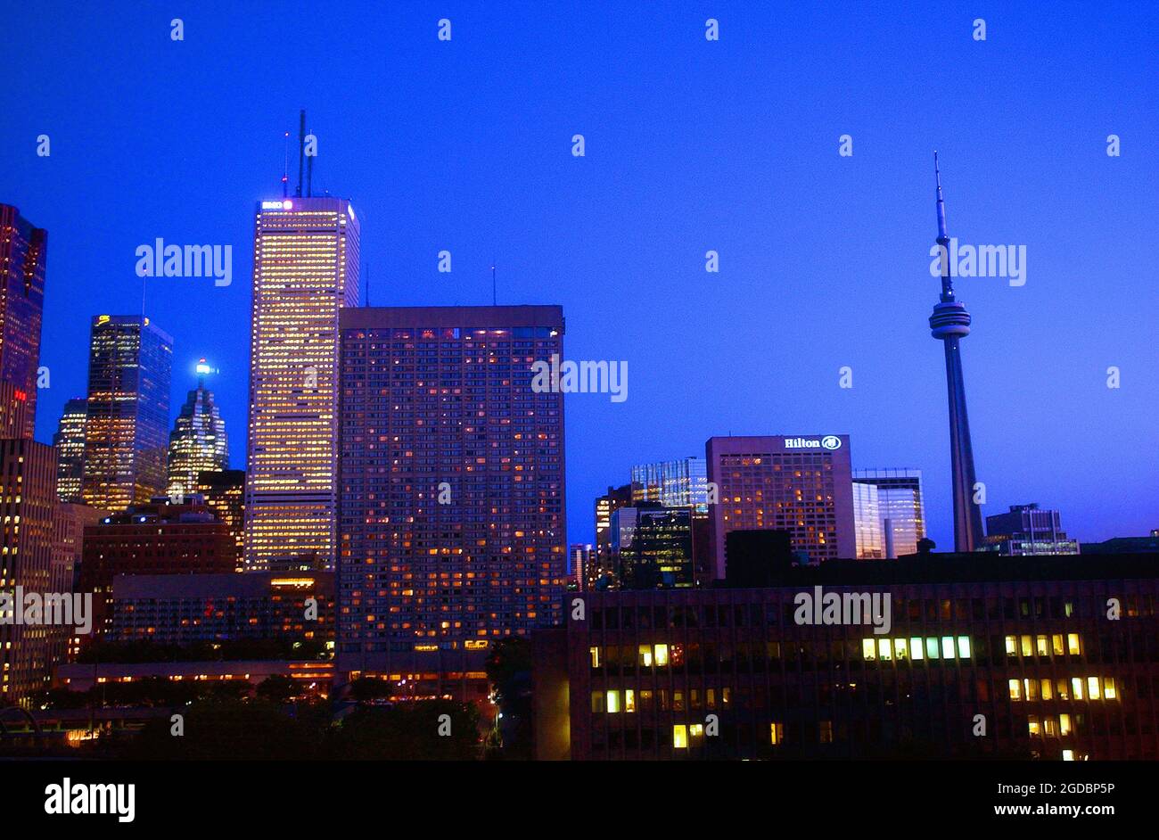 LIGNE AÉRIENNE DE TORONTO DEPUIS L'HÔTEL MÉTROPOLITAIN, SEPTEMBRE 2005 PIC MIKE WALKER, Banque D'Images