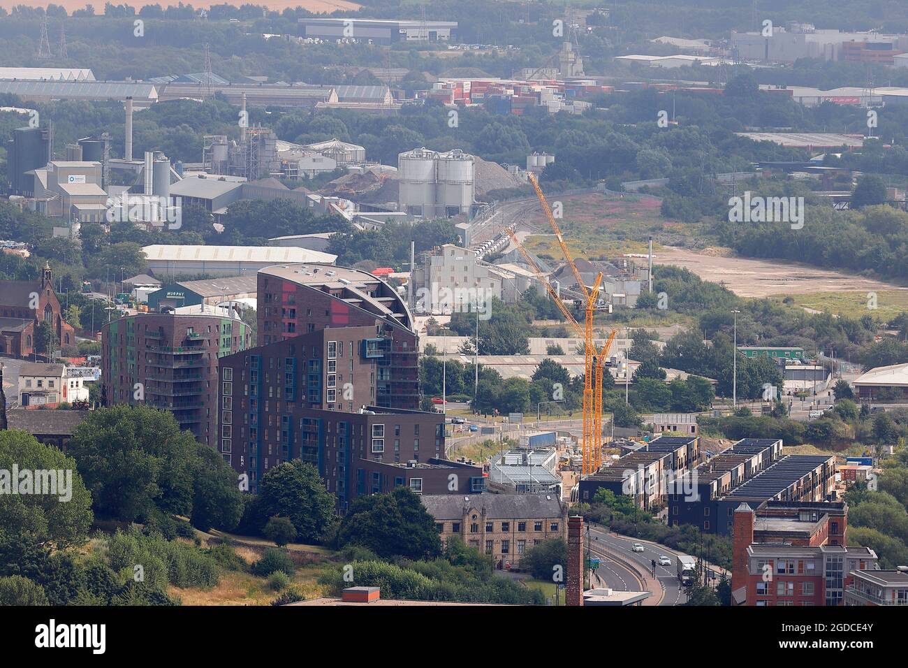 L'une des nombreuses vues sur le centre-ville de Leeds depuis le sommet du plus haut bâtiment du Yorkshire, « Altus House » Banque D'Images