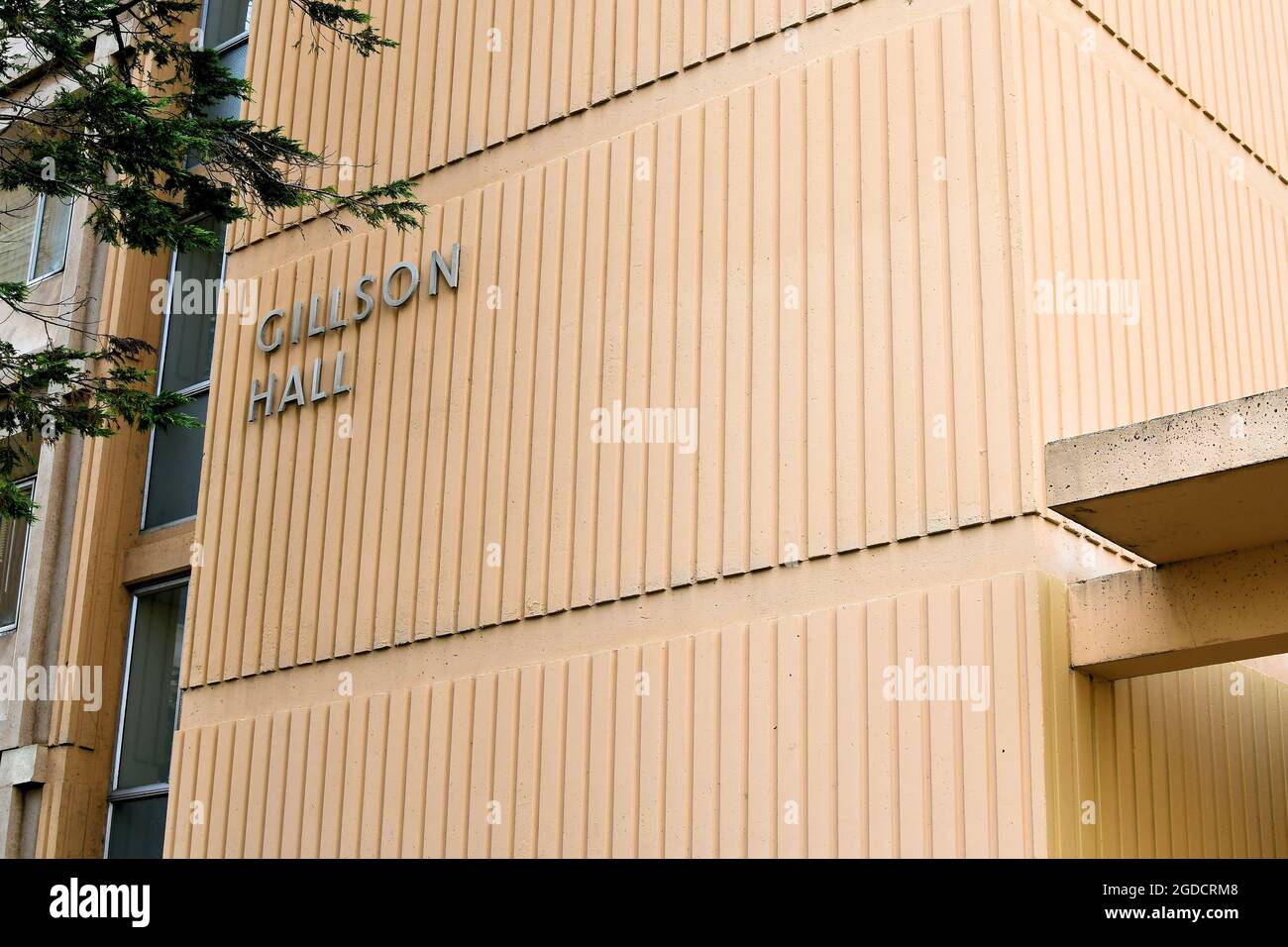 Extérieur de Gillson Hall, résidence et immeuble de dortoir sur le campus de l'Université de San Francisco, à San Francisco, Californie. Banque D'Images