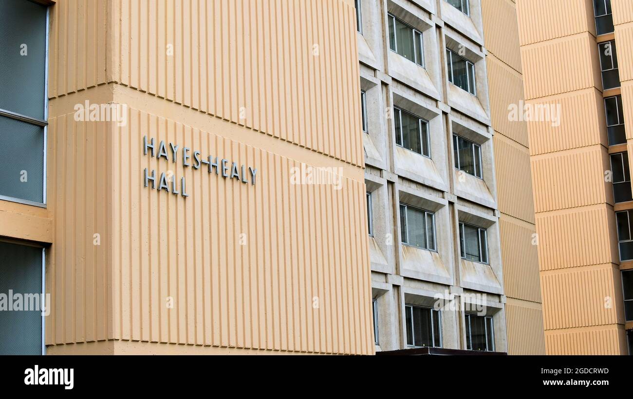 Extérieur du Hayes-Healy Hall, résidence et immeuble de dortoir sur le campus de l'Université de San Francisco, à San Francisco, Californie. Banque D'Images