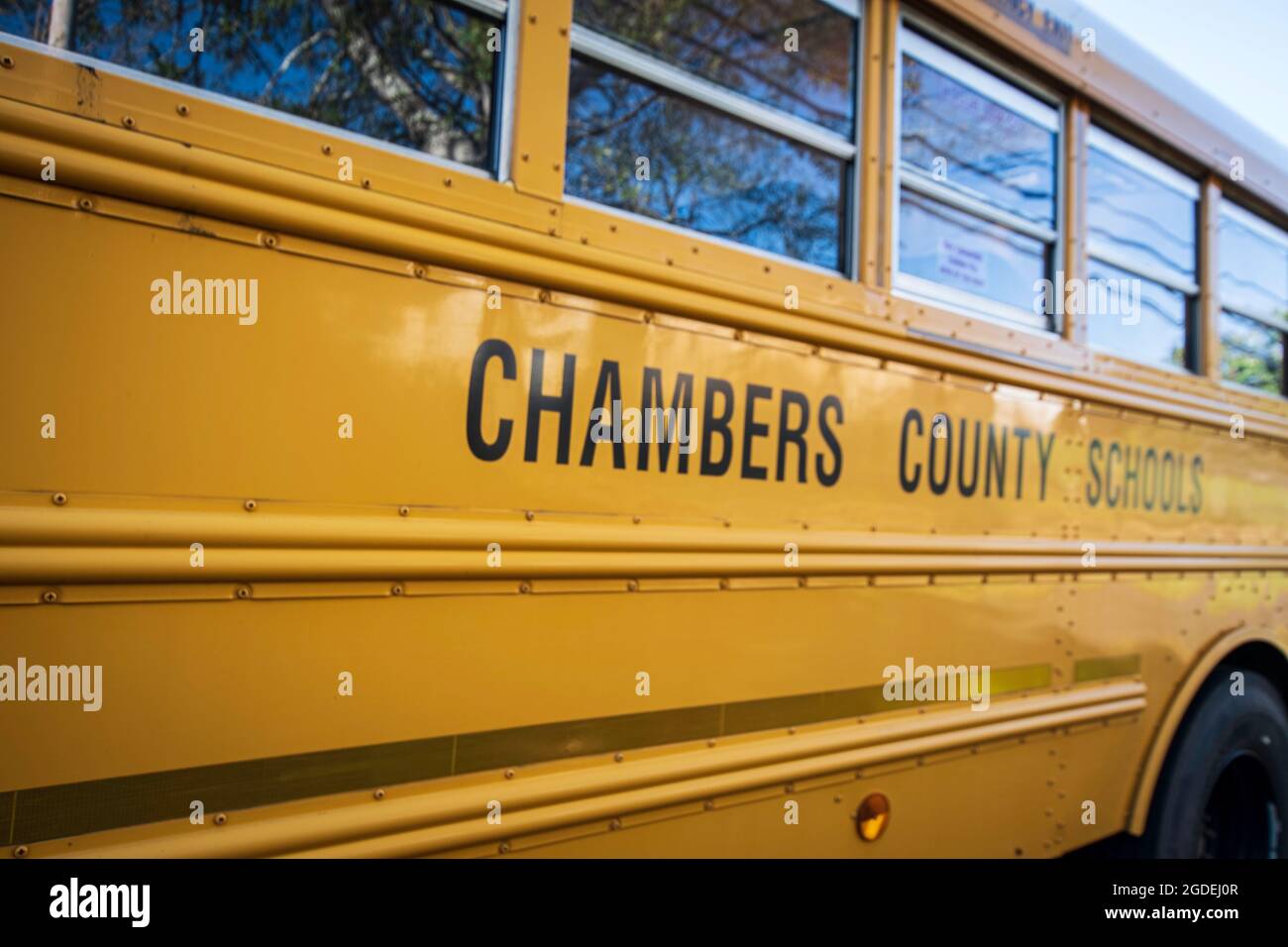 Valley, Alabama, États-Unis-nov 14, 2020: Vue sur le côté d'un autobus scolaire du comté de Chambers. Banque D'Images