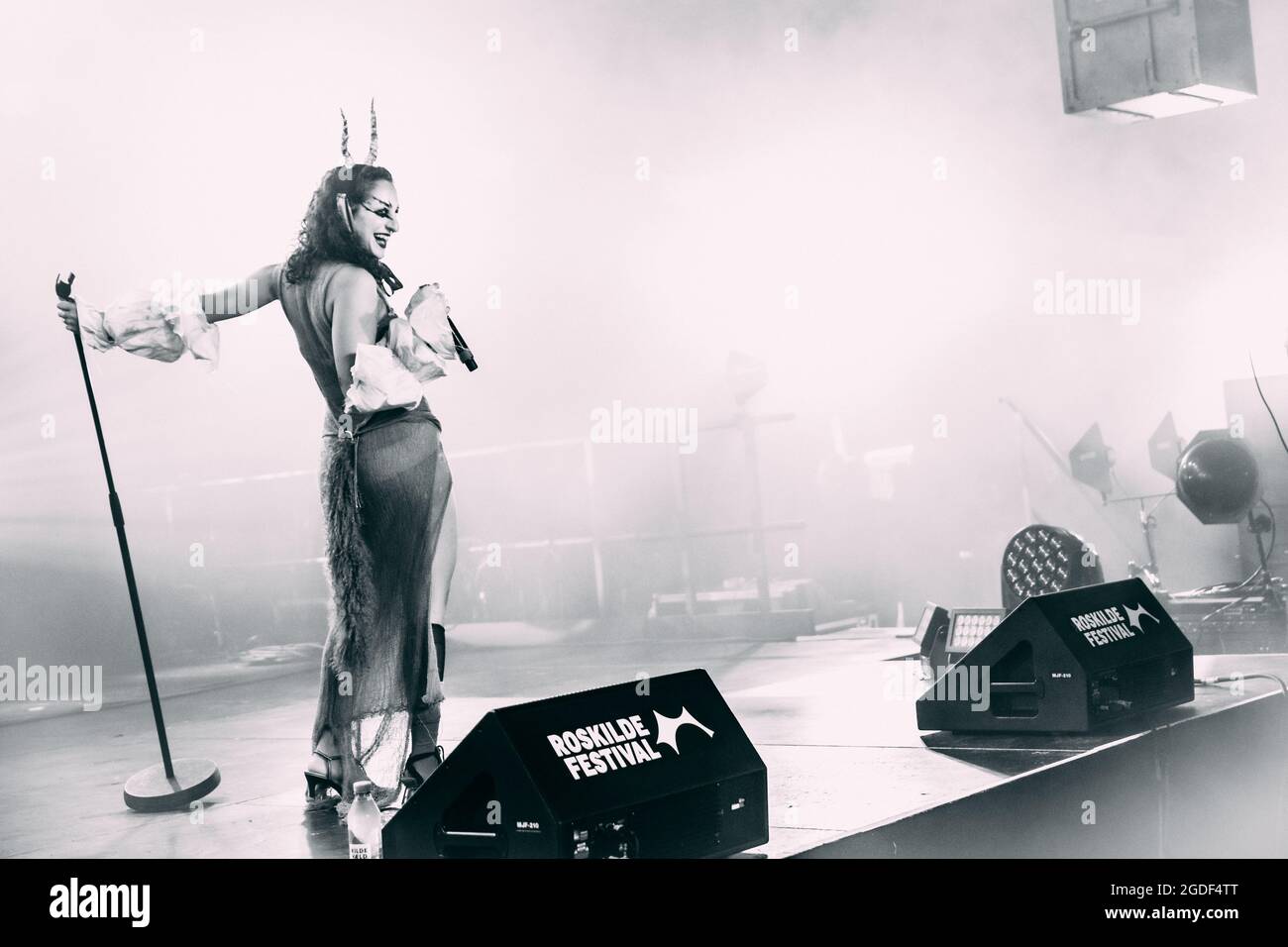 Roskilde, Danemark. 03ème, juillet 2021. Le rappeur et chanteur iranien-suédois Nadia Tehran interprète un concert en direct pendant les Roskilde Summer Days 2021, une alternative au populaire festival de musique danois Roskilde Festival. (Crédit photo: Gonzales photo - Nikolaj Bransholm). Banque D'Images