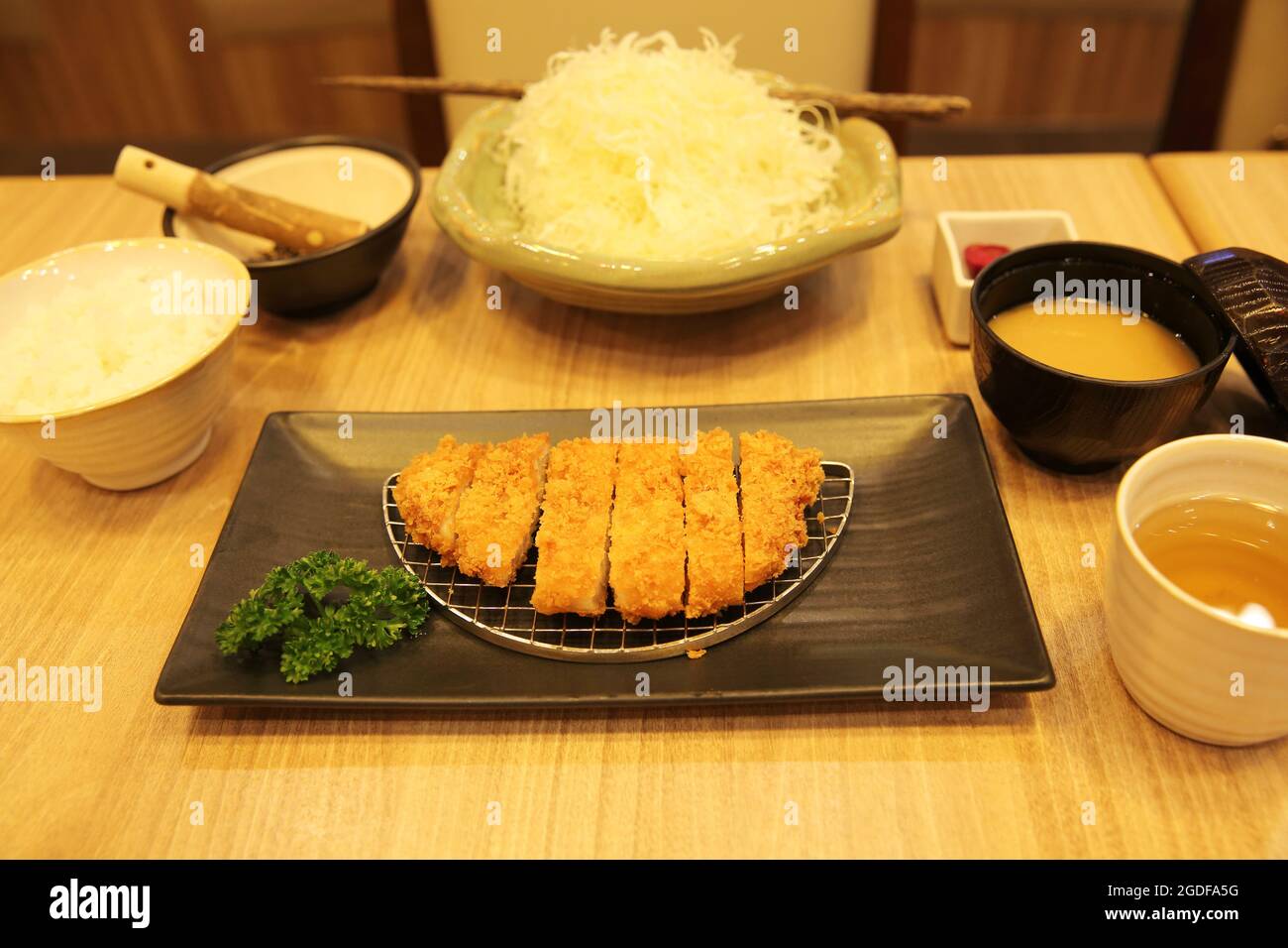 Cuisine japonaise tonkatsu avec riz Banque D'Images