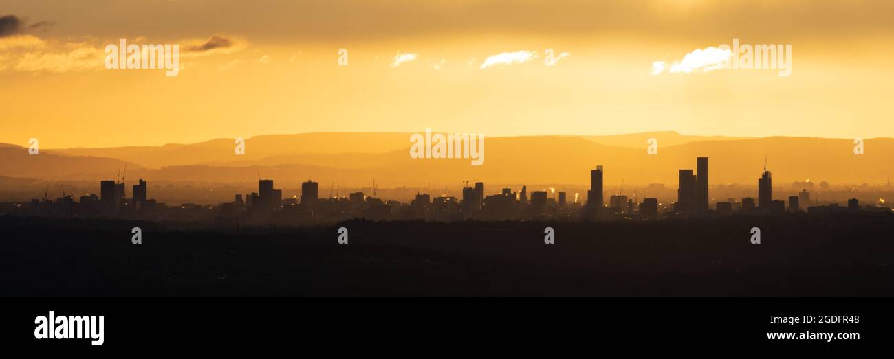 Lever du soleil sur la ville de Manchester, vue panoramique sur la ville, Angleterre, Royaume-Uni Banque D'Images