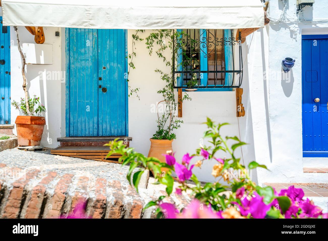 Ville pittoresque de Frigiliana située dans la région montagneuse de Malaga, Costa del sol, Andalousie, Espagne Banque D'Images