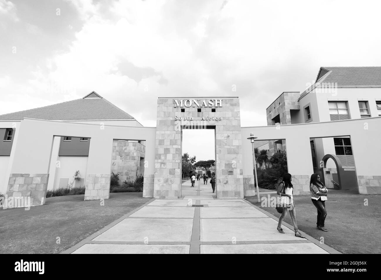 JOHANNESBURG, AFRIQUE DU SUD - 05 janvier 2021 : vue sur les bâtiments d'un campus universitaire à Johannesburg, Afrique du Sud Banque D'Images