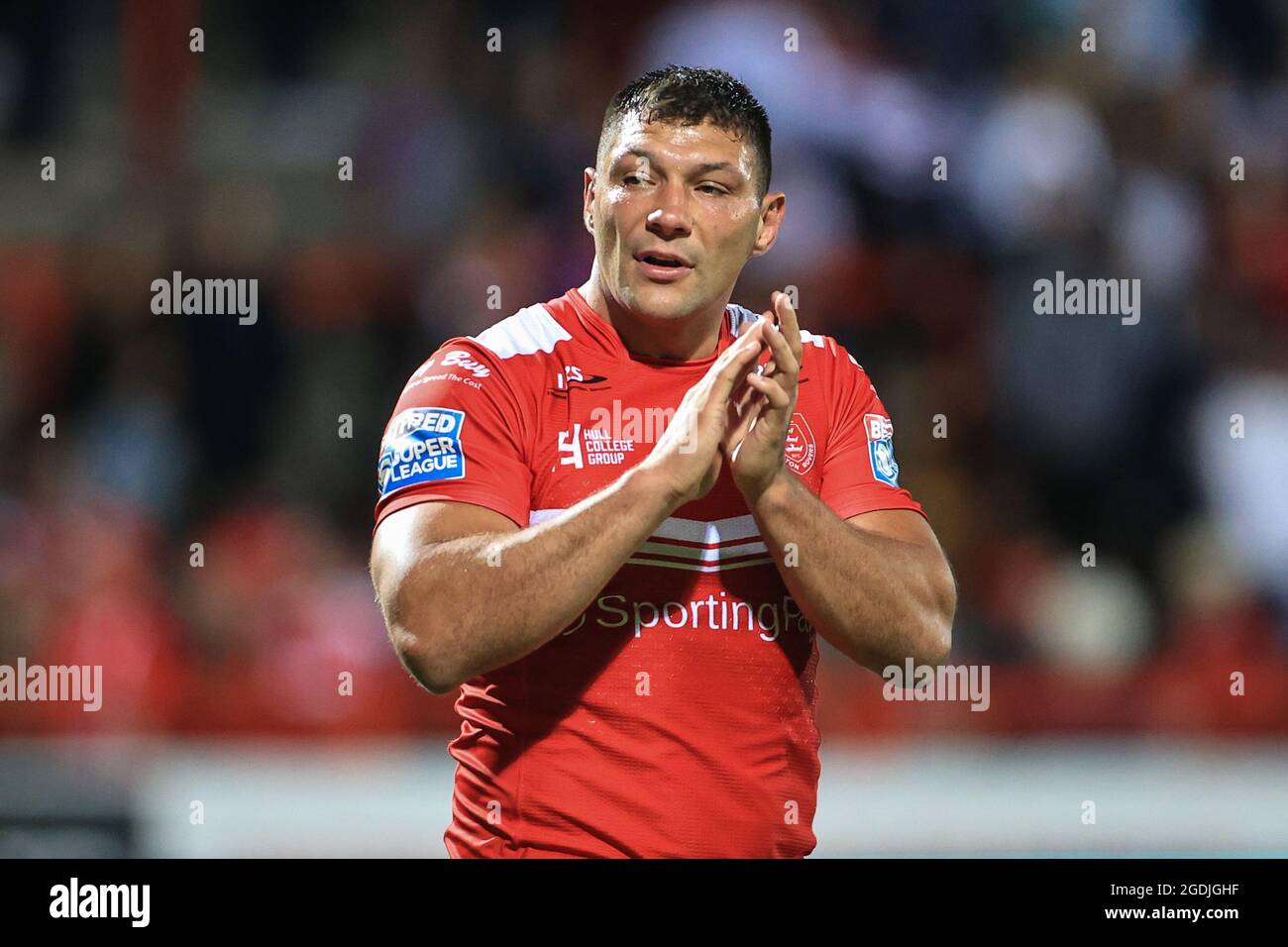 Kingston upon Hull, Royaume-Uni. 13 août 2021. Ryan Hall (5) de Hull KR applaudit les fans de la maison alors que Hull battit Wigan 26-14 à Kingston upon Hull, Royaume-Uni, le 8/13/2021. (Photo de Mark Cosgrove/News Images/Sipa USA) crédit: SIPA USA/Alay Live News Banque D'Images