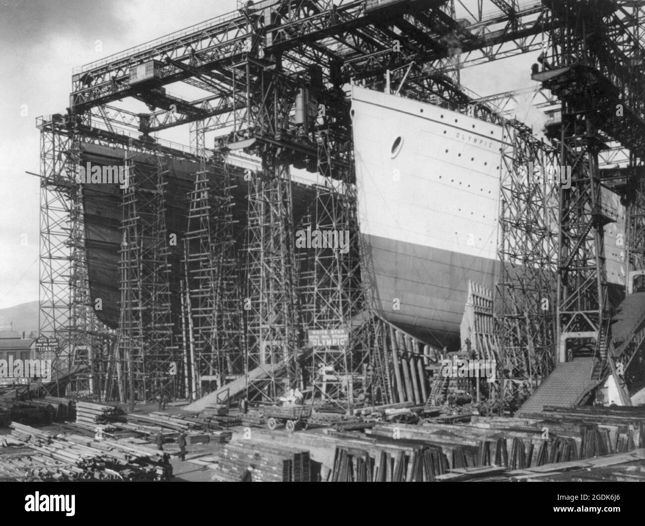 Les Jeux olympiques et Titanic sont en construction à Harland & Wolff sur Queen's Island, Belfast Banque D'Images