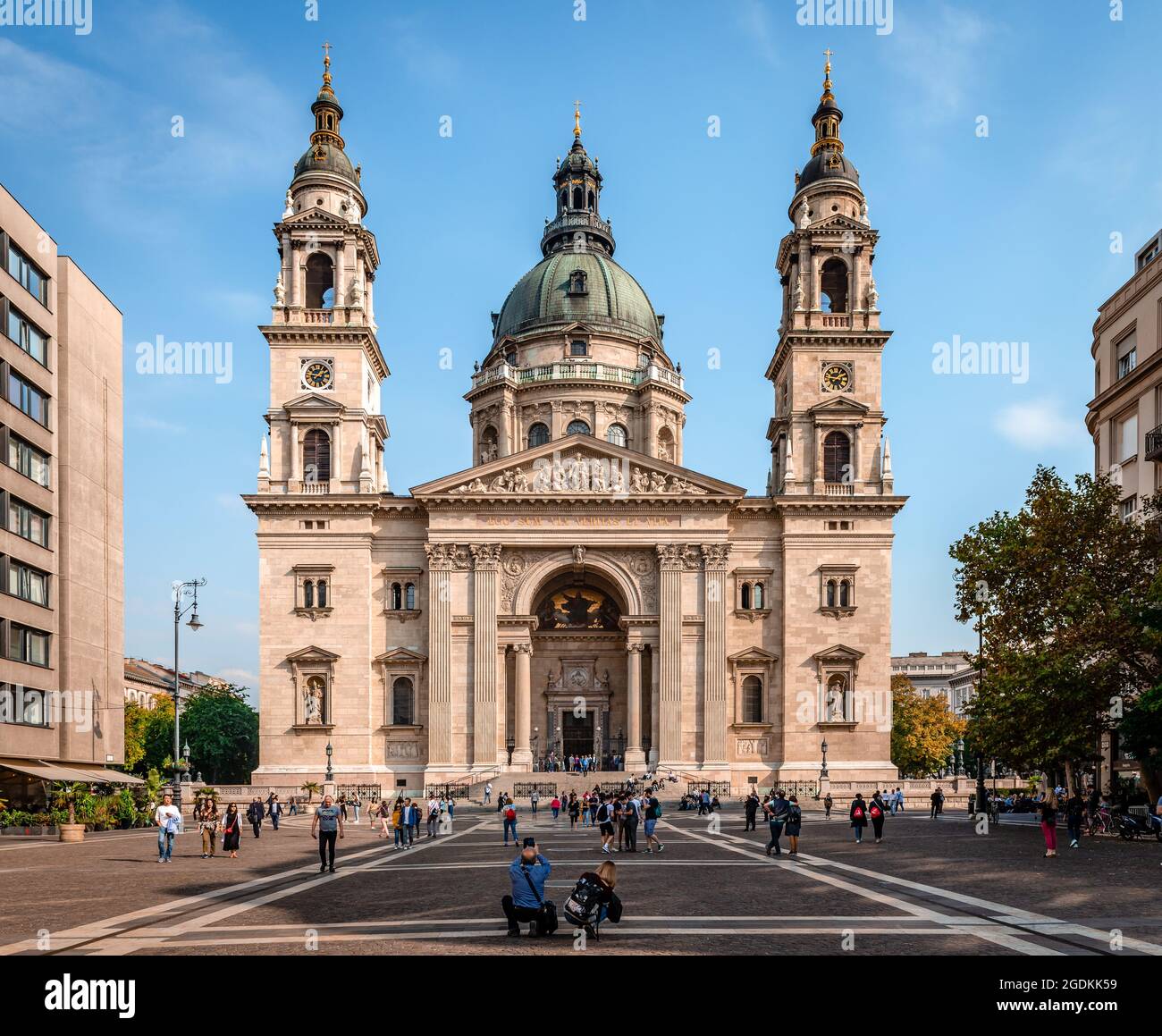 Budapest, Hongrie - octobre 10 2018 : la façade ouest de la basilique Saint-Étienne, nommée d'après Saint-Étienne-I, premier roi de Hongrie. Banque D'Images