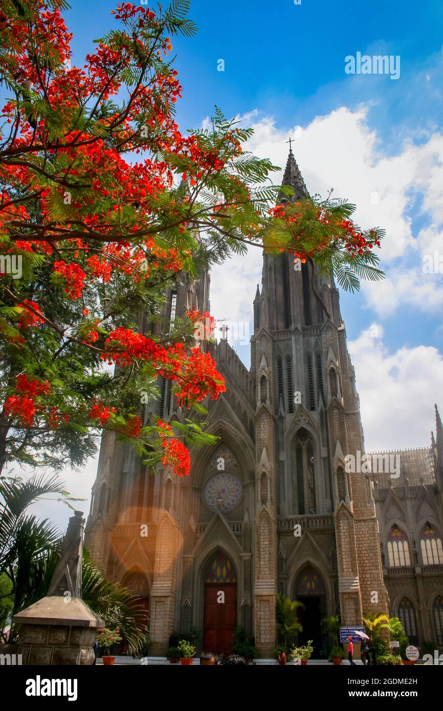 150 ans, la cathédrale Saint-Philomena est une église catholique qui est la cathédrale du diocèse de Mysore, Karnataka, Inde. Banque D'Images