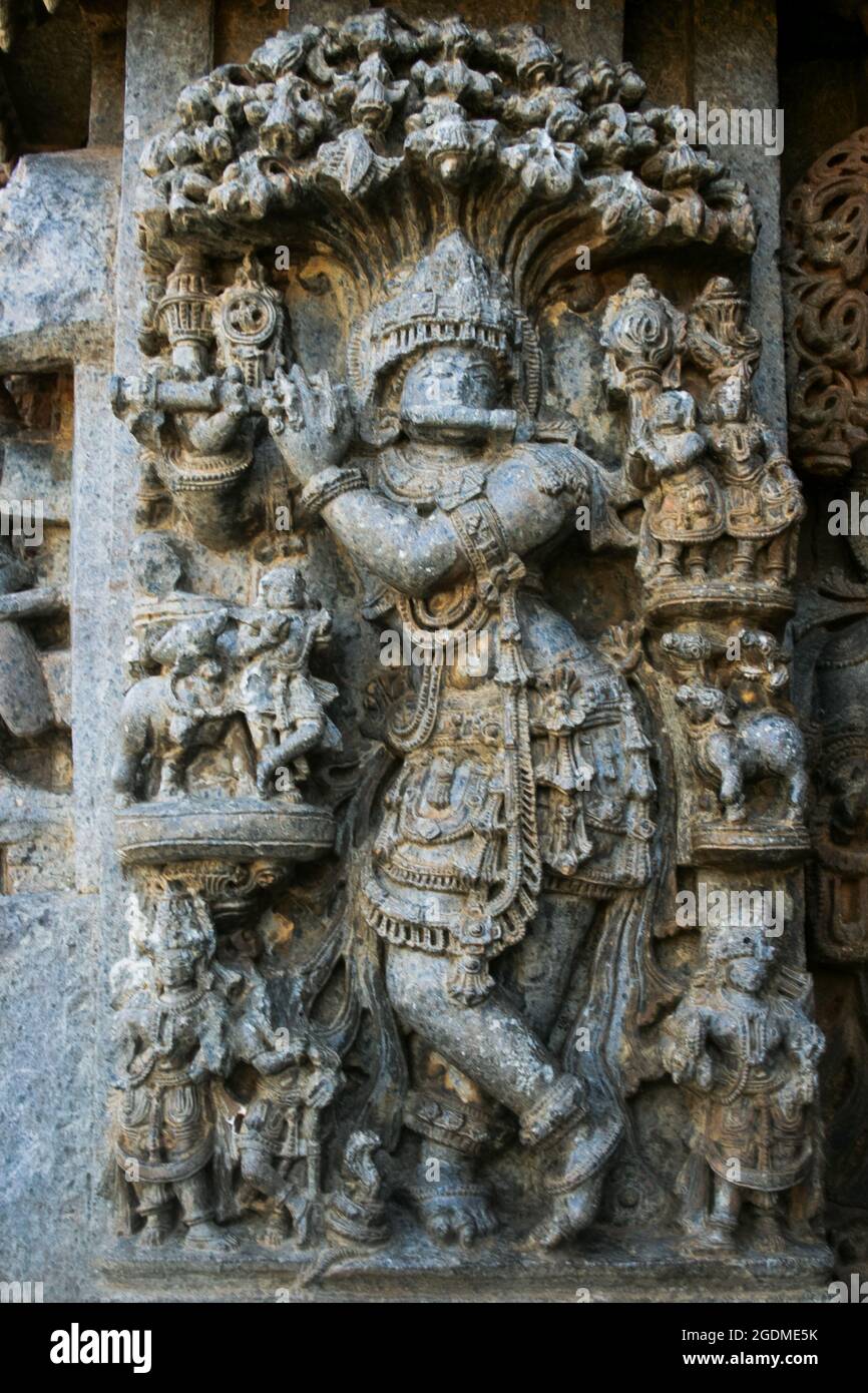Sculptures intrinsèques très détaillées d'un temple hindou de 800 ans à Somnathpur, Mysuru, Karnataka, Inde. Temple dédié au Seigneur Vishnu Banque D'Images