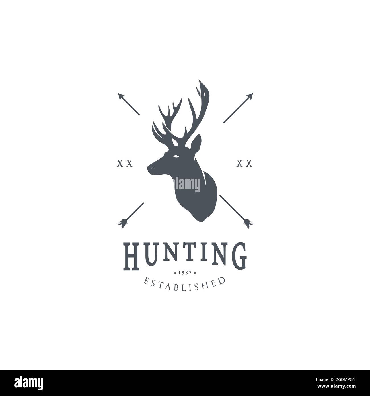 Modèle de logo de chasse. Tête de cerf et corne Silhouette isolée sur fond blanc. Objet vectoriel pour les étiquettes, les badges, les logos et autres conceptions. Illustration de Vecteur