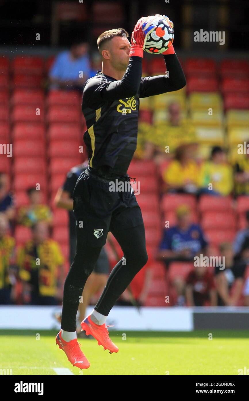 Watford, Royaume-Uni. 14 août 2021. Daniel Bachmann, gardien de but de Watford pendant l'échauffement avant le match. Match de première ligue, Watford v Aston Villa au stade Vicarage Road à Watford le samedi 14 août 2021. Cette image ne peut être utilisée qu'à des fins éditoriales. Utilisation éditoriale uniquement, licence requise pour une utilisation commerciale. Aucune utilisation dans les Paris, les jeux ou les publications d'un seul club/ligue/joueur. photo par Steffan Bowen/Andrew Orchard sports photographie/Alay Live news crédit: Andrew Orchard sports photographie/Alay Live News Banque D'Images