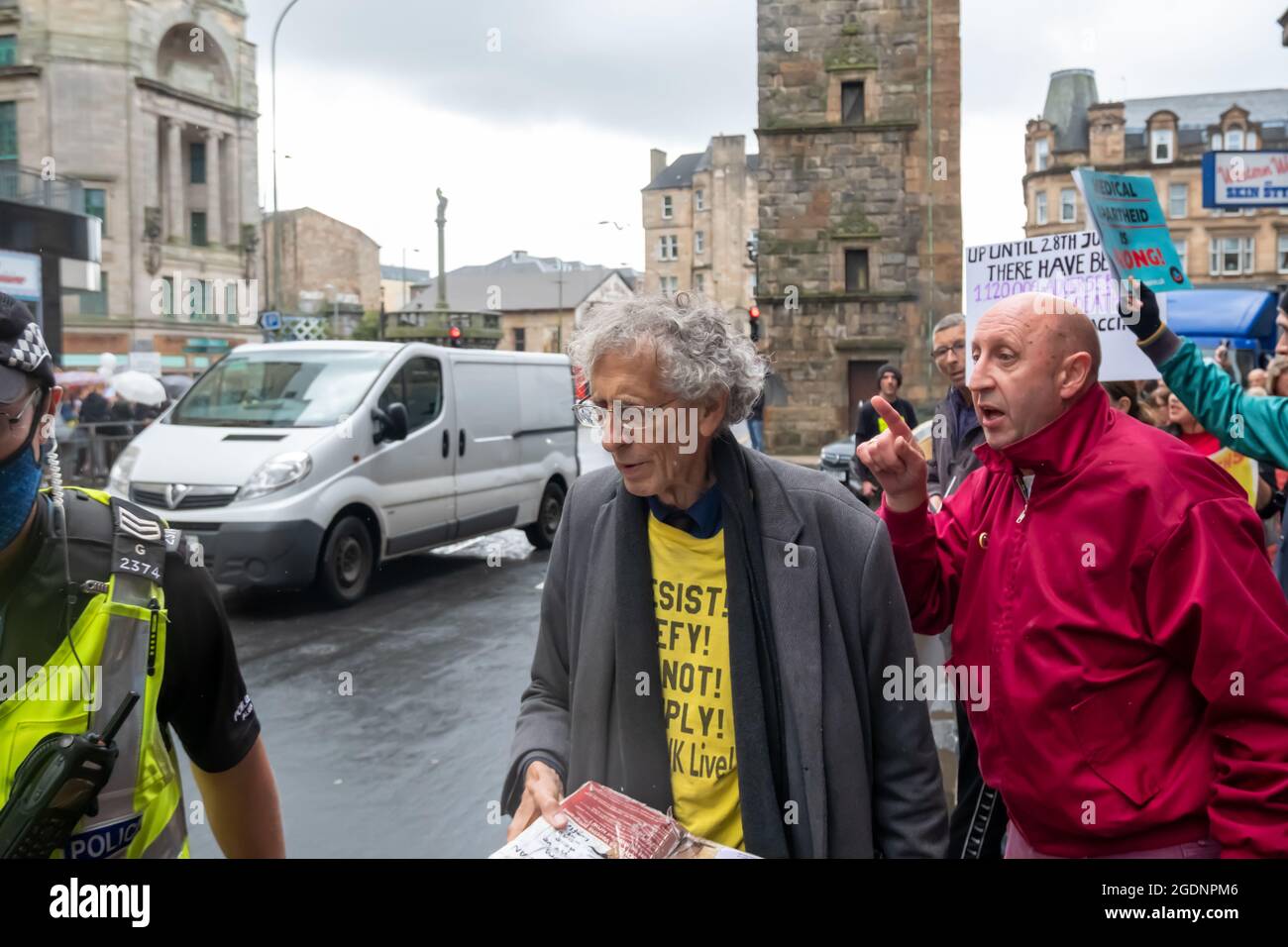 Glasgow, Écosse, Royaume-Uni. 14 août 2021. Piers Corbyn (le frère de l'ancien leader travailliste Jeremy Corbyn) se joint à une manifestation anti-vaccination dans les rues de la ville. Credit: SKULLY/Alay Live News Banque D'Images