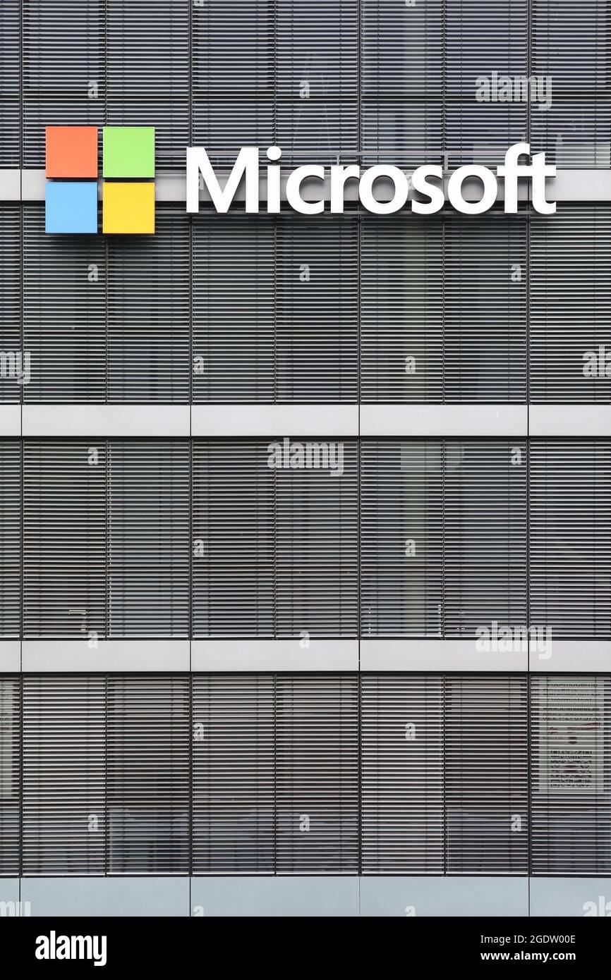Cologne, Allemagne - 2 juillet 2017 : Microsoft est une entreprise américaine de technologie multinationale qui développe, fabrique et vend des logiciels informatiques Banque D'Images