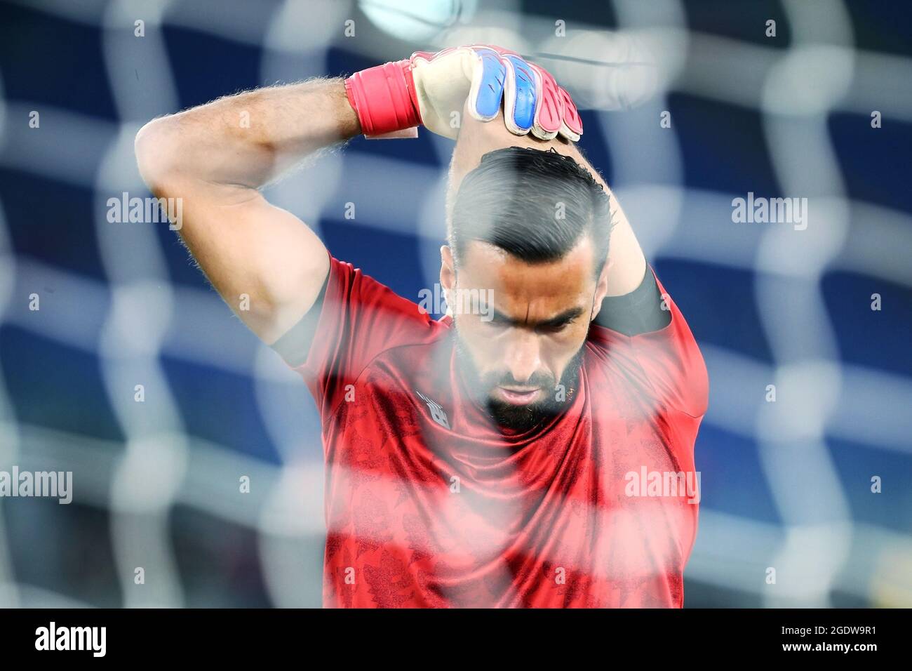 Rui Patricio gardien de Roma s'échauffe avant le match de football amical avant-saison entre AS Roma et Raja Casablanca le 14 août 2021 au Stadio Olimpico à Rome, Italie - photo Federico Proietti / DPPI Banque D'Images