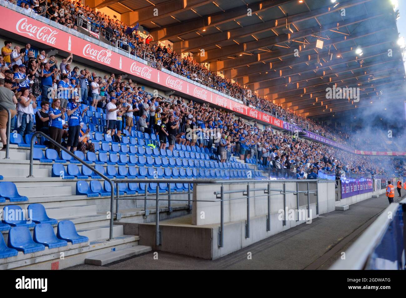 GENK, BELGIQUE - AOÛT 14 : vue de l'intérieur de la Luminus Arena avec les fans et les supporters de KRC Genk après le match Jupiler Pro League entre KRC Genk et OH Leuven à Luminus Arena le 14 août 2021 à Genk, Belgique (photo de Joris Verwijst/Orange Pictures) Banque D'Images