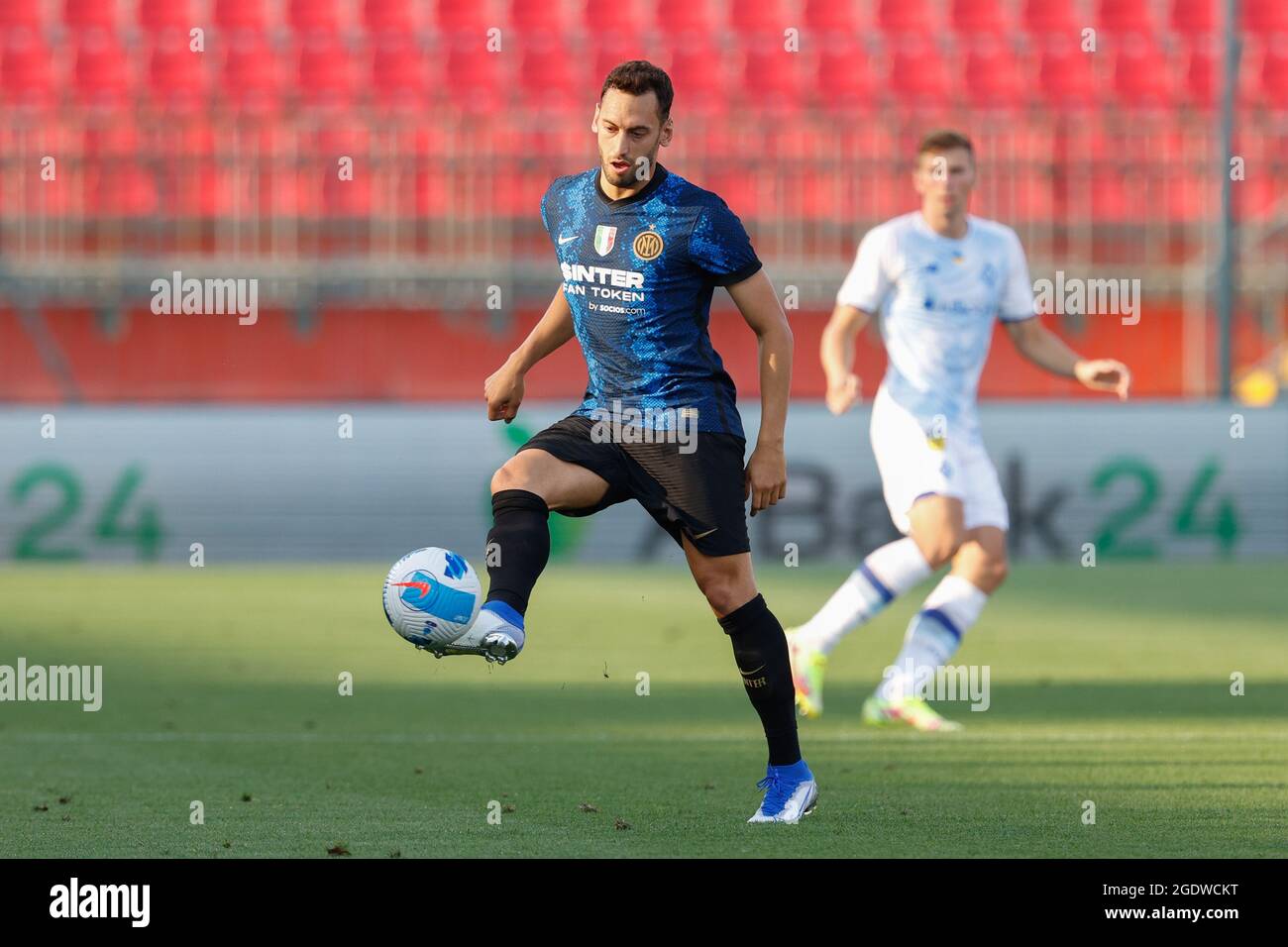 Hakan Calhanoglu (FC Internazionale) en action pendant Inter - FC Internazionale vs Dinamo Kiev, friendly FO - photo .LiveMedia/Francesco Scaccianoce Banque D'Images