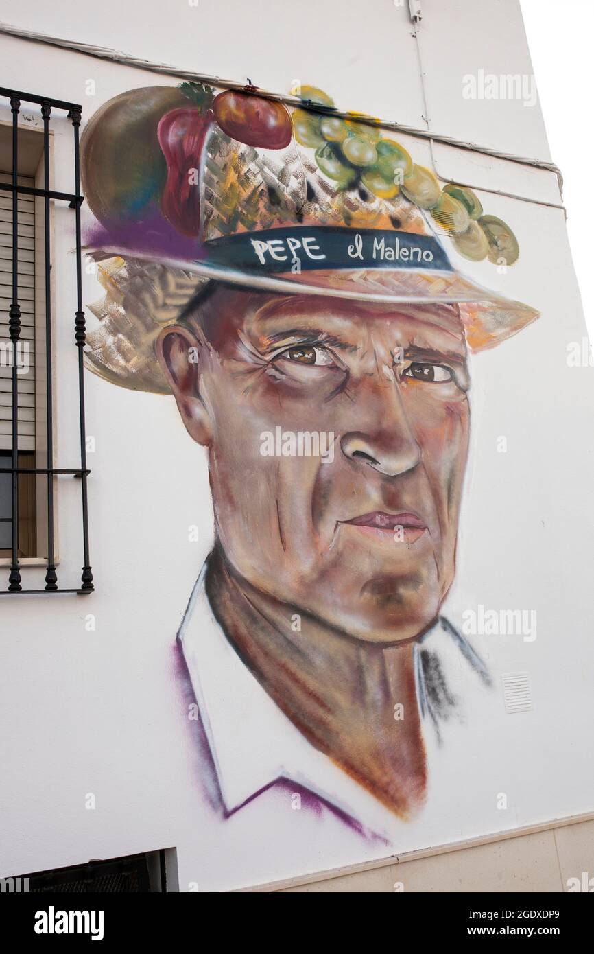 1er janvier 2020 - Montilla, Espagne: Pepe El Maleno célébrité locale à Montilla. Peinture murale, Cordoue, Andalousie, Espagne. Peintre inconnu Banque D'Images