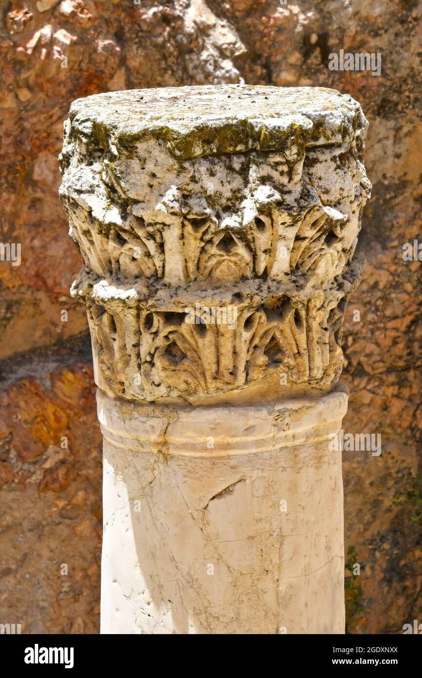 Haut de la colonne, rue ancienne dans la vieille ville, Jérusalem Banque D'Images