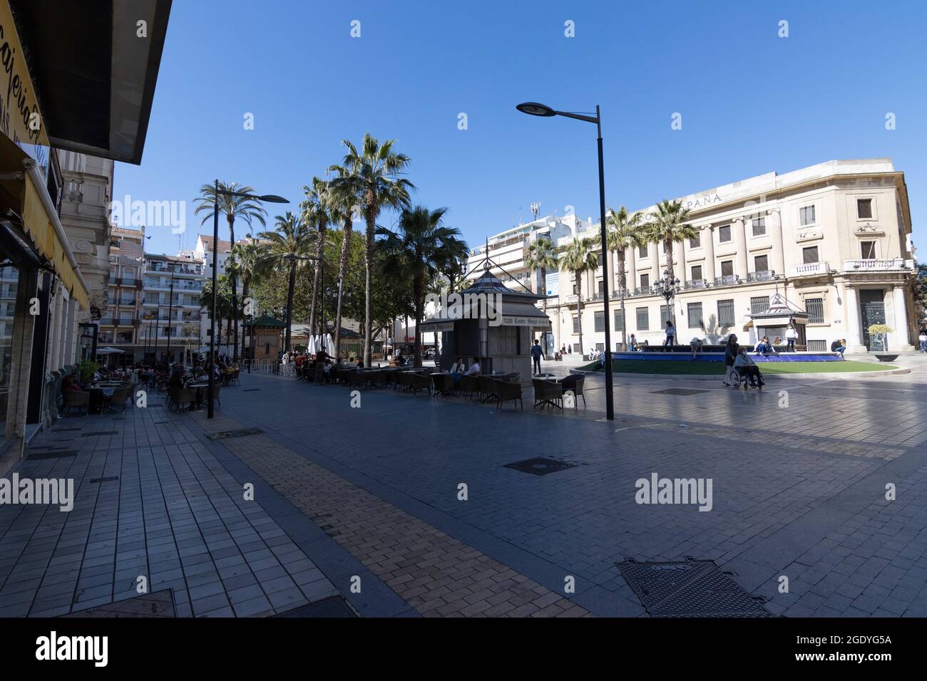 Huelva, Espagne; 03.16.2021:place Nuns, avec une température de 20 degrés Banque D'Images