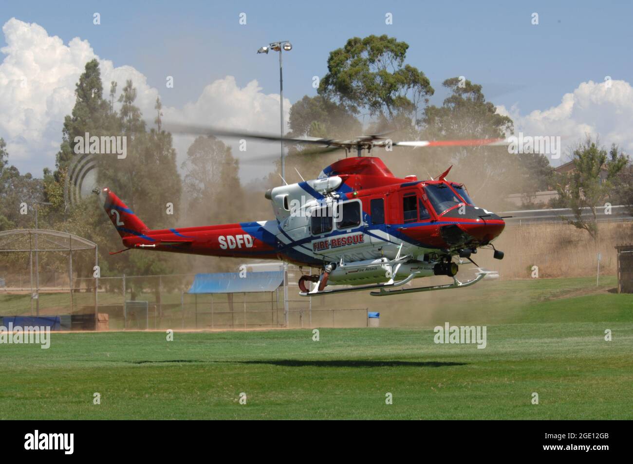 Atterrissage de San Diego Fire-Rescue Copter 2 Banque D'Images