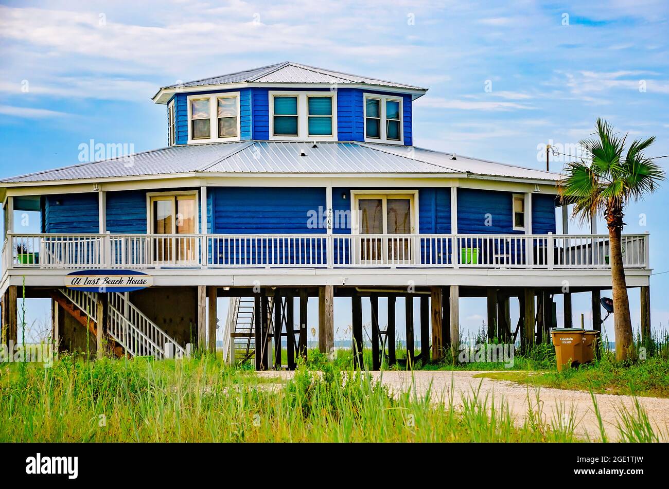 Une maison de plage typique est photographiée, le 12 août 2021, à Dauphin Island, Alabama. Banque D'Images