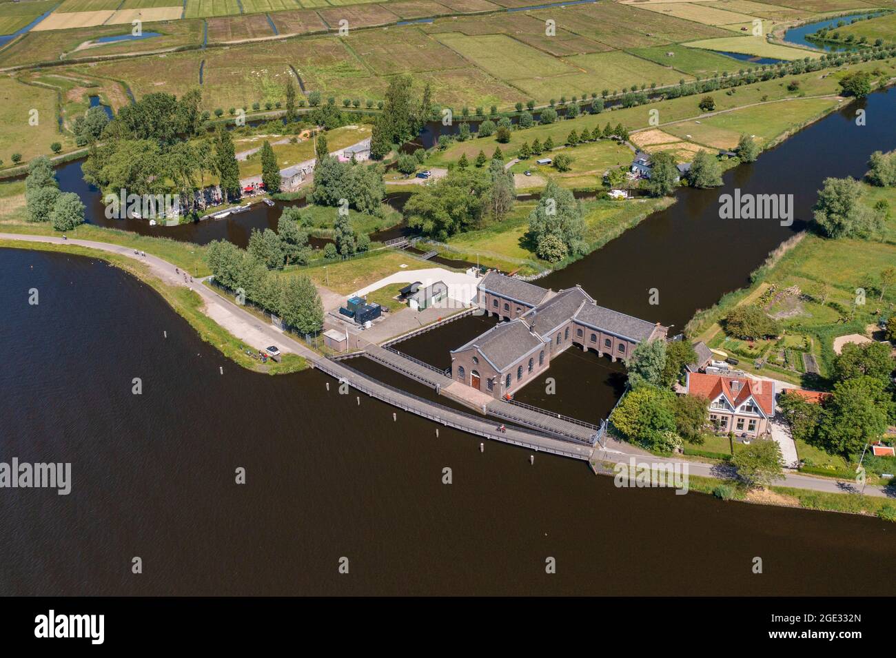 Pays-Bas, Spaarndam. Fort bezuiden Spaarndam. Ligne de défense d'Amsterdam, site classé au patrimoine mondial de l'UNESCO. Antenne. Le fort au sud de Spaarndam est la maison, Banque D'Images
