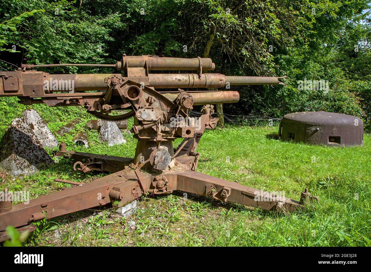 Cannon et Bunker à Siegfried Line, Pirmasens, Rhénanie-Palatinat, Allemagne Banque D'Images