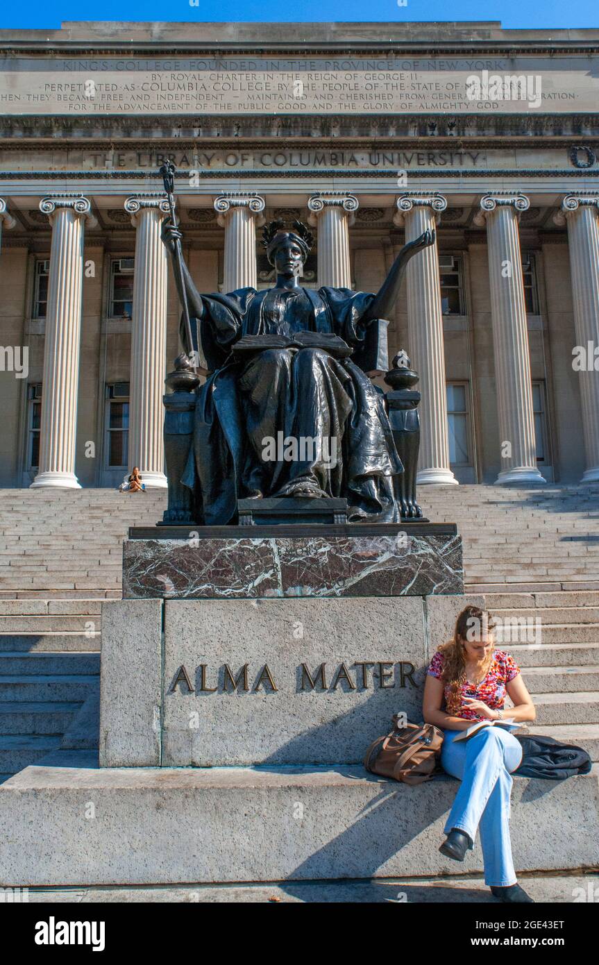 Université de Columbia. 2960 Broadway angle de 116th Street, New York, Manhattan, USA. Cette université privée, l'une des plus anciennes de la ville, en est l'une Banque D'Images