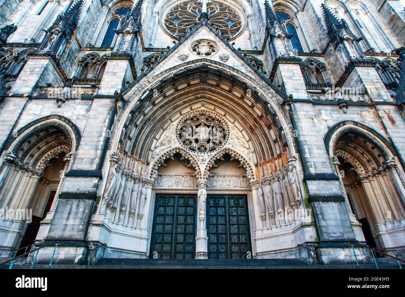 Cathédrale Saint John The Divine New York City, États-Unis. St. John The Divine Cathedral, dit être la plus grande cathédrale du monde, Manhattan, New York ci Banque D'Images