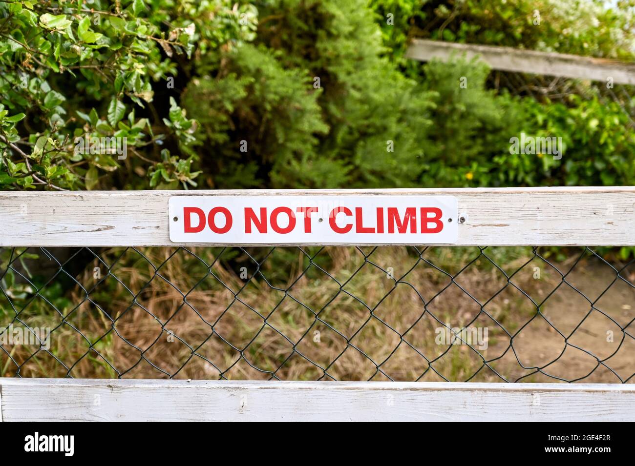 Ne montez pas sur une clôture en bois. Personne. Banque D'Images