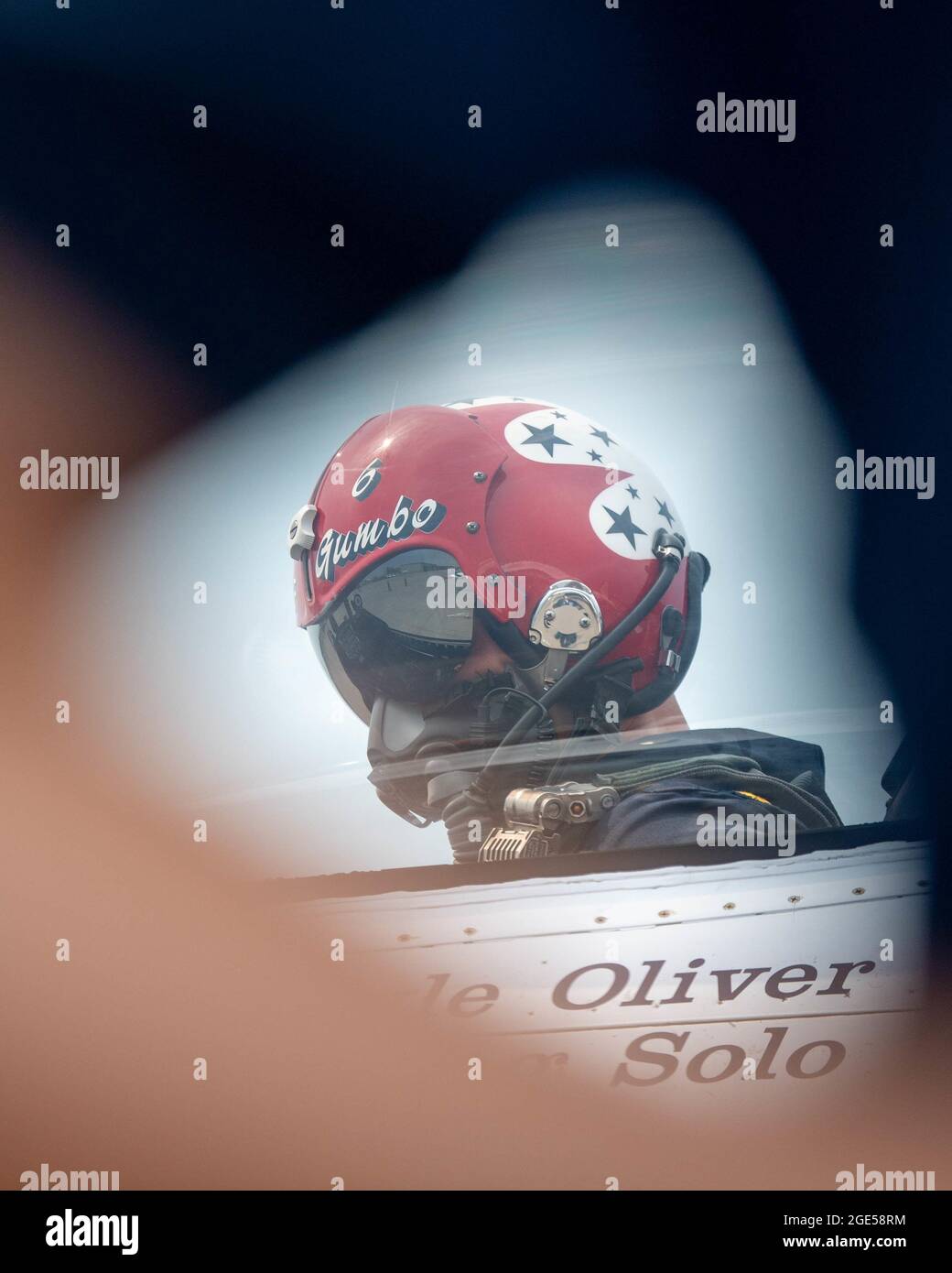 L'escadron de démonstration aérienne de la Force aérienne des États-Unis « Thunderbirds » se prépare au décollage le 31 juillet 2021 à Portland, en Oregon. L'équipe a pris le départ de Portland pour se produire au cours du salon de l'aéronautique international de l'Oregon. (É.-U. Air Force photo par Tech. Sgt. Nicolas A. Myers) Banque D'Images