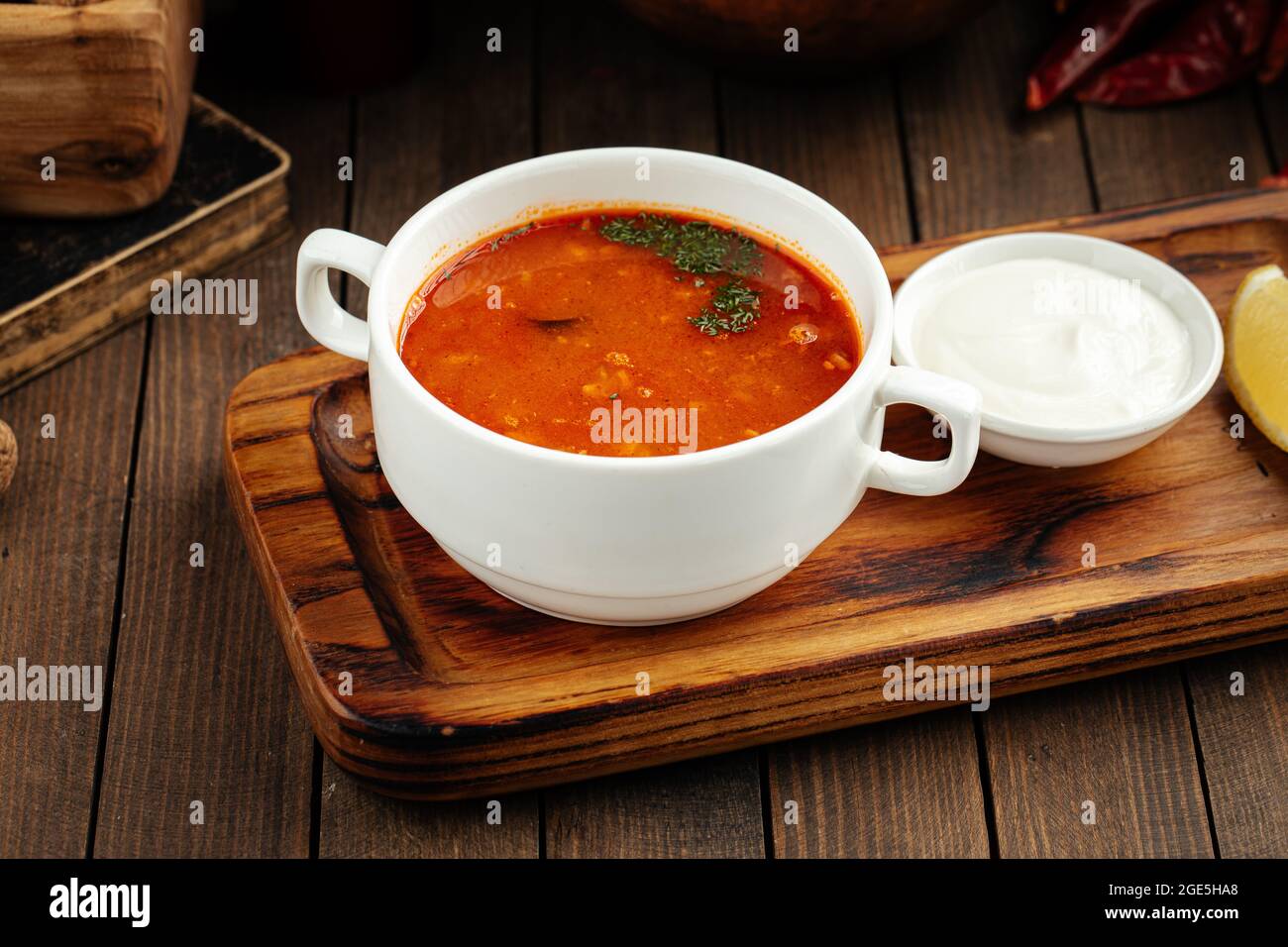 Plat russe Banque de photographies et d’images à haute résolution - Alamy