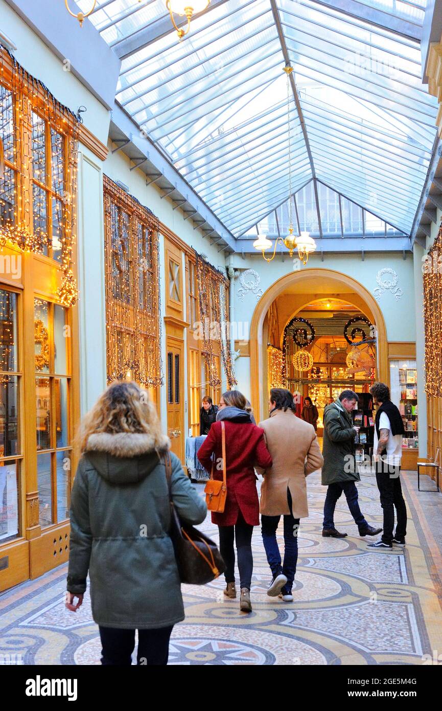 FRANCE, PARIS (75) 2ÈME ARRONDISSEMENT, GALERIE VIVIENNE À L'HEURE DE NOËL Banque D'Images