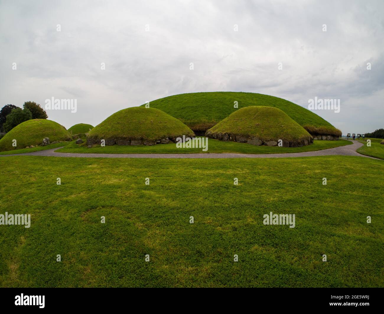 Passage néolithique tombe, Knowth,Unesco world heritage sight, prehstoric Bru na Boinne, Donore, comté de Meath, Irlande Banque D'Images