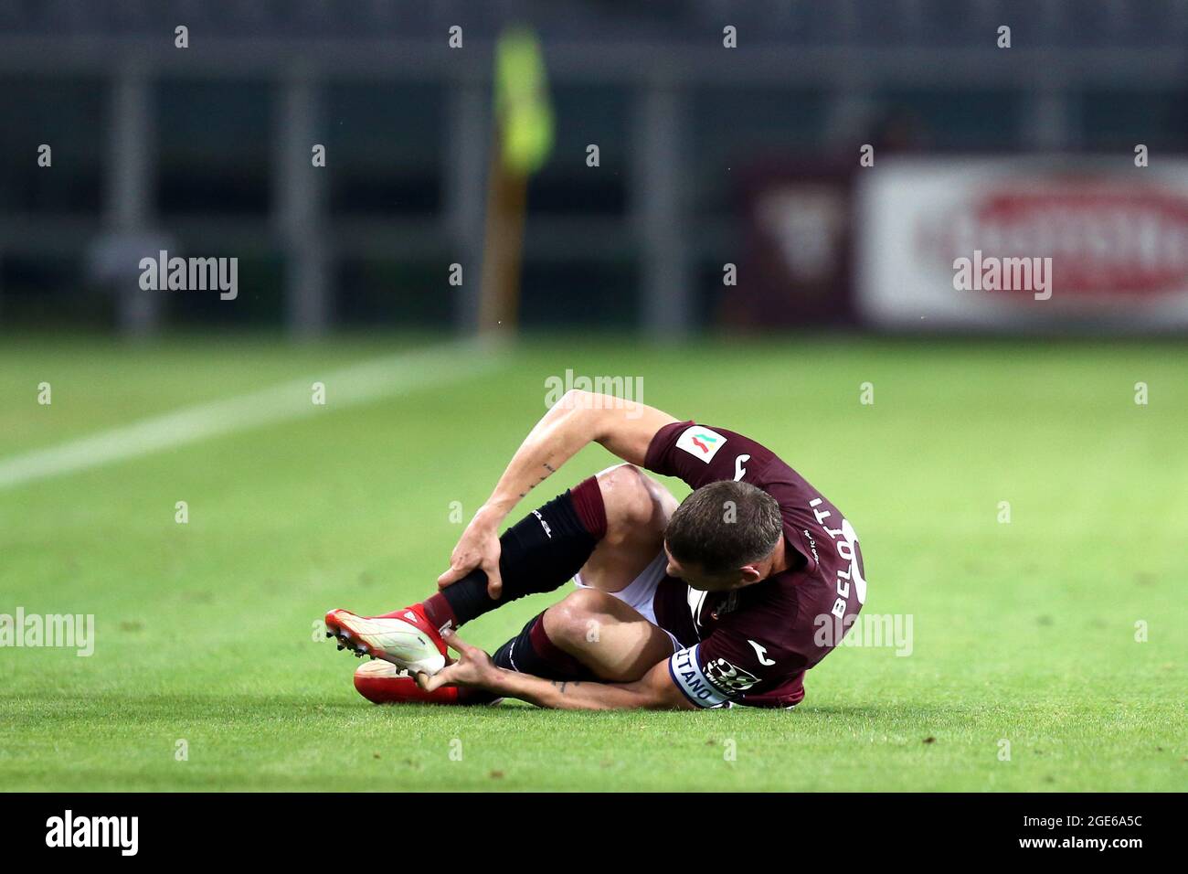 Turin, Italie. 15 août 2021. Andrea Belotti du FC Torino blessé lors du match de Coppa Italia entre le FC Torino et nous Cremonese au Stadio Olimpico Grande Torino Banque D'Images