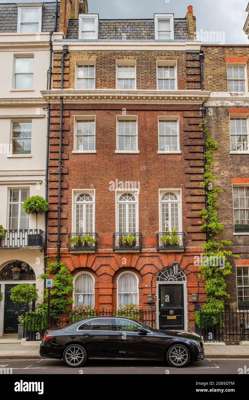 Maisons de ville de luxe à Mayfair, Londres Banque D'Images