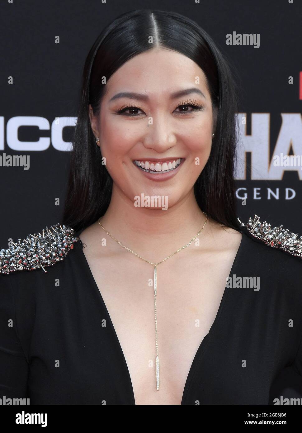 Kara Wang arrive à Disney's SHANG-CHI ET LA LÉGENDE DE LA première DIX  ANNEAUX qui a eu lieu au théâtre El Capitan à Hollywood, CA, le lundi 16  août 2021. (Photo de