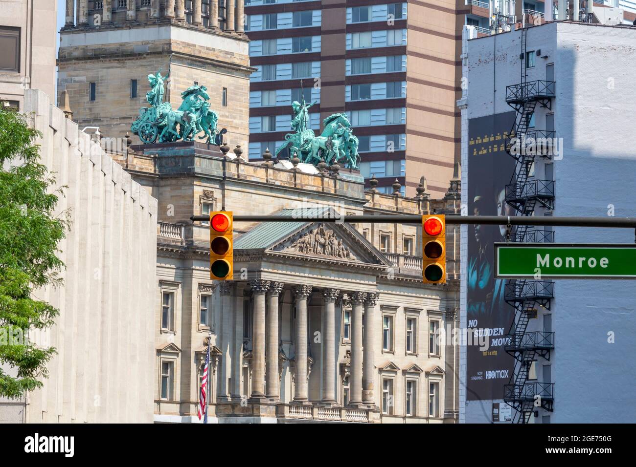 Detroit, Michigan - l'ancien bâtiment du comté de Wayne, terminé en 1902. Il abritait les bureaux de comté et les tribunaux jusqu'en 2009, et il était pratiquement vide depuis Banque D'Images