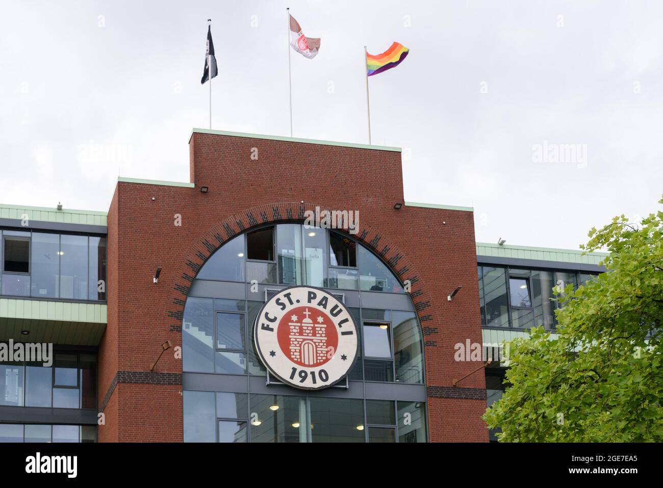 Hambourg, Allemagne. 13 août 2021. Façade du stade du Millerntor-Stadion du FC St. Pauli, Hambourg, Allemagne crédit: SPP Sport Press photo. /Alamy Live News Banque D'Images