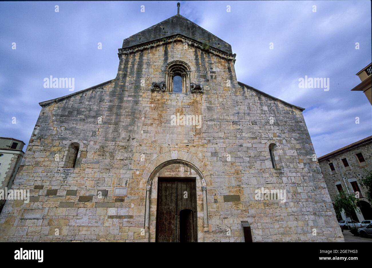 Sant Pere de Besalú un monastère bénédictin sur Besalu, province de Gérone, Catalogne, Espagne Banque D'Images